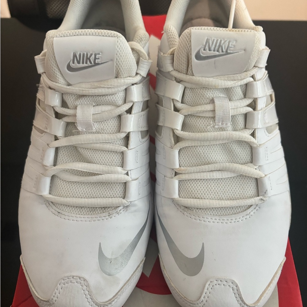 Nike Men's White and Silver Sneakers